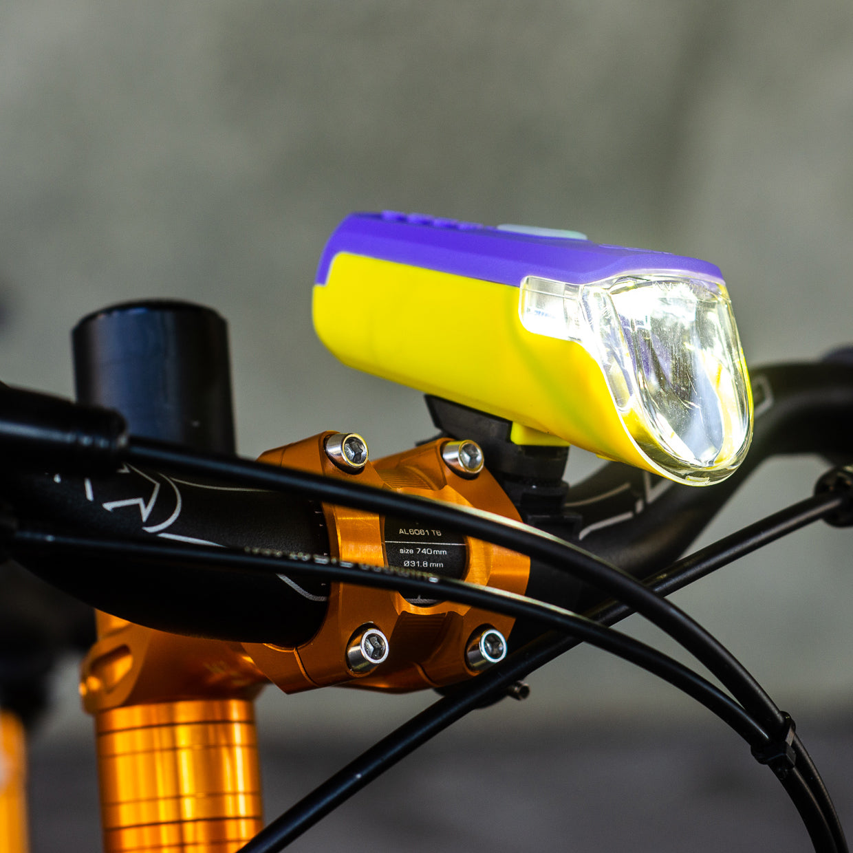 Klemmbaustein Fahrradlicht kaufen für Kinder (lila/gelb)